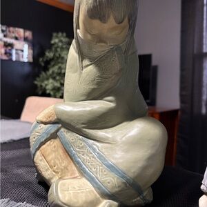 Large Lladro Spain Porcelain Figurine Eskimo Girl Artic Inuit VG+